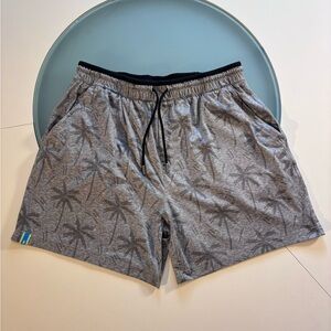 Chubbies 5.5 inch inseam Grey Palm Print Drawstring Shorts